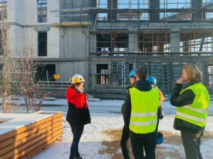 Studenci Politechniki Gdańskiej z wizytą na budowie Osiedla Novum